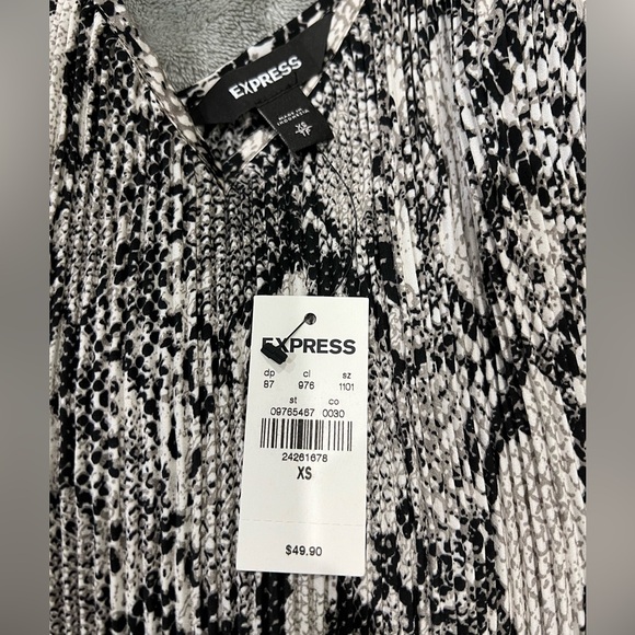 Pleated snakeskin Express tank top - Picture 2 of 2